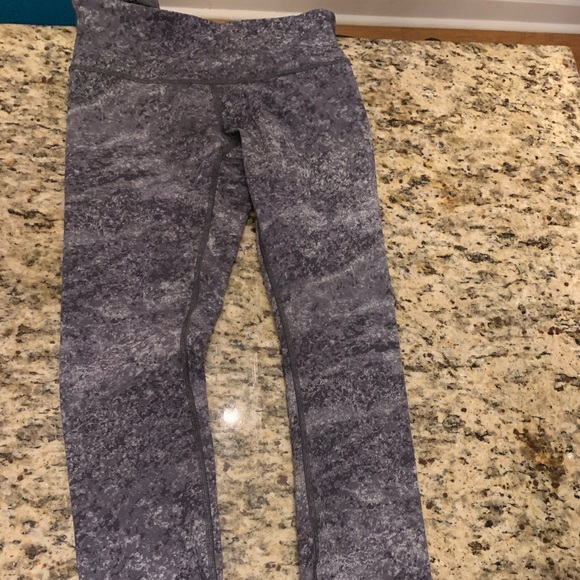 Lululemon Leggings - Picture 1 of 3